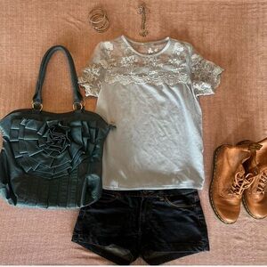 American Vintage Dark Blue Tote with Ruffle Design